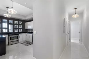 226 5th Ave N, Saint Petersburg, FL 33701 - Photo 15