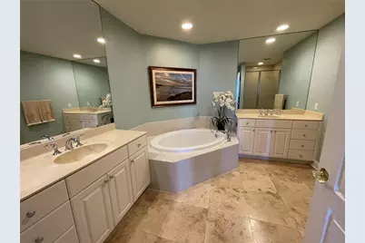 521 Mandalay Avenue #309, Clearwater Beach, FL 33767 - Photo 17