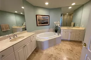 521 Mandalay Ave, Clearwater Beach, FL 33767 - Photo 17