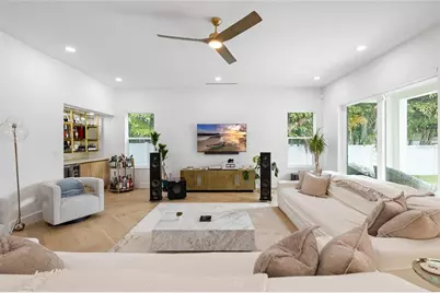910 W West Street, Tampa, FL 33602 - Photo 17