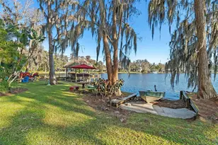 19220 Lake Allen Rd, Lutz, FL 33558 - Photo 9