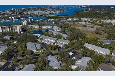 11500 Shipwatch Drive #1360, Largo, FL 33774 - Photo 15