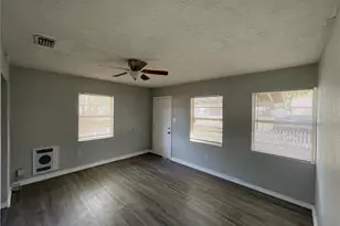 3118 E 33rd Ave, Tampa, FL 33610 - Photo 3