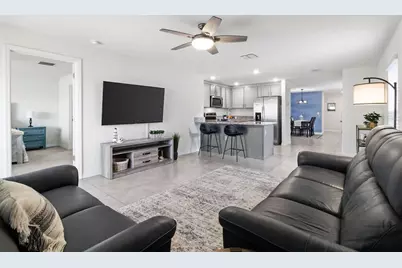 3718 Mannered Gold Avenue, Bradenton, FL 34208 - Photo 21