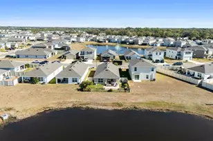 3718 Mannered Gold Ave, Bradenton, FL 34208 - Photo 47