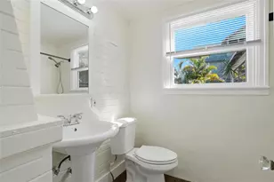 725 8th St N, Saint Petersburg, FL 33701 - Photo 33