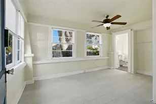 725 8th St N, Saint Petersburg, FL 33701 - Photo 29