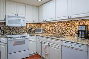 100 Pierce St, Clearwater, FL 33756 - Photo 11