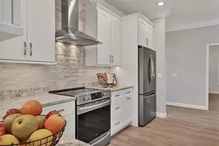 5956 Rachele Dr, Sarasota, FL 34243 - Photo 11