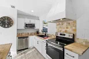 1045 N Fan Palm Point, Crystal River, FL 34429 - Photo 13