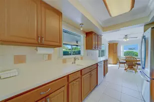 2060 Envoy Ct, Clearwater, FL 33764 - Photo 15