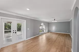 5410 Treig Ln, Wesley Chapel, FL 33545 - Photo 5