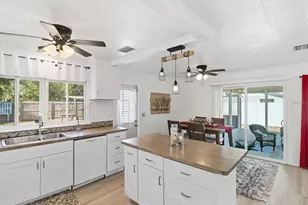 1050 N Midiron Point, Crystal River, FL 34429 - Photo 17