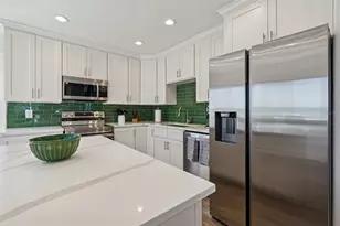 865 N Shore Dr, Anna Maria, FL 34216 - Photo 15