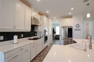 6332 Laurelcrest Gln, Palmetto, FL 34221 - Photo 7