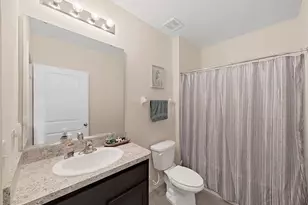 8112 Bilston Village Ln, Gibsonton, FL 33534 - Photo 39