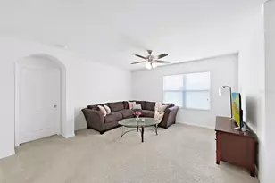 8112 Bilston Village Ln, Gibsonton, FL 33534 - Photo 23