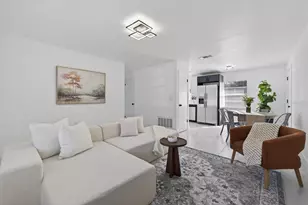 8309 Tupelo Dr, Tampa, FL 33637 - Photo 9