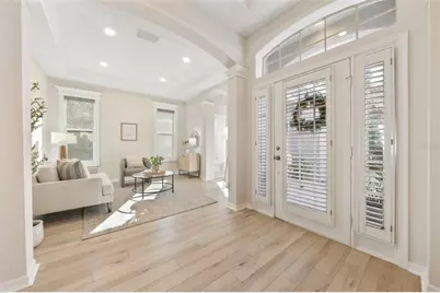 9617 Greenpointe Drive, Tampa, FL 33626 - Photo 7