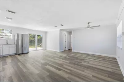8902 W Norfolk Street, Tampa, FL 33615 - Photo 5