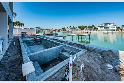 7981 2nd Avenue S, Saint Petersburg, FL 33707 - Photo 29