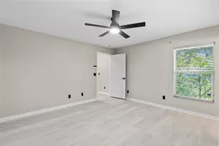 1709 Powder Ridge Dr, Valrico, FL 33594 - Photo 15