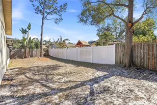 11106 Windpoint Dr W, Tampa, FL 33635 - Photo 39