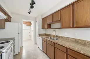 12815 129th Terrace, Largo, FL 33774 - Photo 11