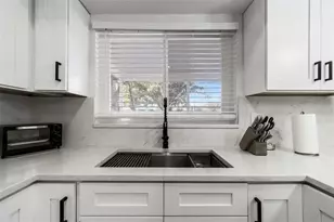 3309 Briarwood Ln, Safety Harbor, FL 34695 - Photo 11