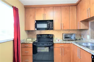 10350 Imperial Point Dr W, Largo, FL 33774 - Photo 13