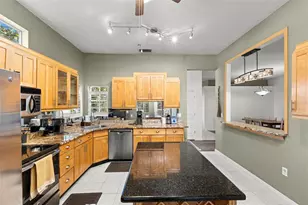 1717 Arabian Ln, Palm Harbor, FL 34685 - Photo 9