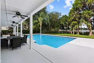18010 Clear Lake Dr, Lutz, FL 33548 - Photo 47