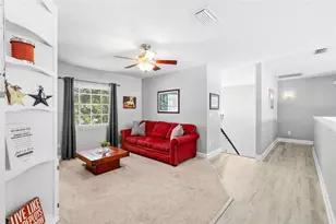 18010 Clear Lake Dr, Lutz, FL 33548 - Photo 27