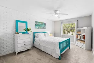 18010 Clear Lake Dr, Lutz, FL 33548 - Photo 43