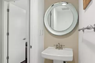 205 5th Ave N, Saint Petersburg, FL 33701 - Photo 11