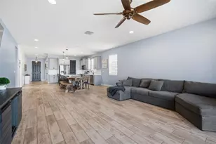 12926 Satin Lily Dr, Riverview, FL 33579 - Photo 9