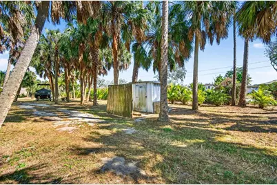 2619 River Bend Drive, Ruskin, FL 33570 - Photo 17