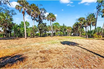 2619 River Bend Drive, Ruskin, FL 33570 - Photo 11