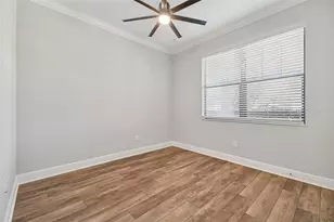 1246 Florablu Dr, Seffner, FL 33584 - Photo 15