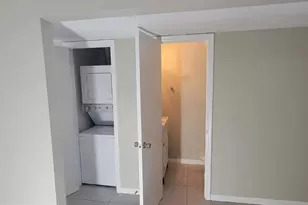 3857 Pompano Dr SE, Saint Petersburg, FL 33705 - Photo 7