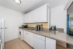 10355 Paradise Blvd, Treasure Island, FL 33706 - Photo 17