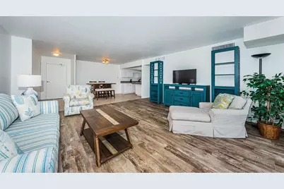 10355 Paradise Boulevard #711, Treasure Island, FL 33706 - Photo 7