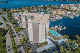 10355 Paradise Blvd, Treasure Island, FL 33706 - Photo 31