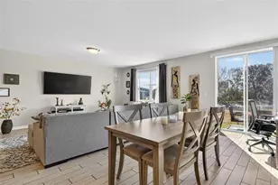 38870 Opal Willow Ln, Zephyrhills, FL 33540 - Photo 15