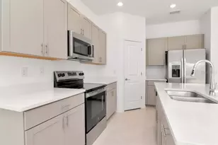 34234 Polacca Ln, Wesley Chapel, FL 33543 - Photo 9