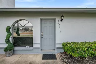 23205 Club Villas Dr, Land O Lakes, FL 34639 - Photo 33
