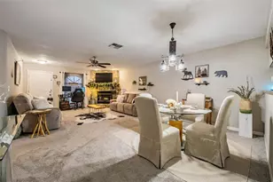 23205 Club Villas Dr, Land O Lakes, FL 34639 - Photo 9