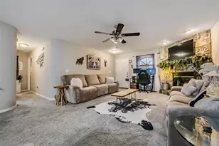23205 Club Villas Dr, Land O Lakes, FL 34639 - Photo 5