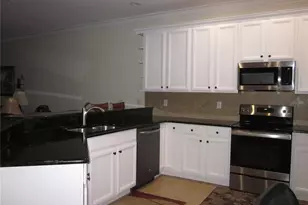 4015 Courtside Way, Tampa, FL 33618 - Photo 3
