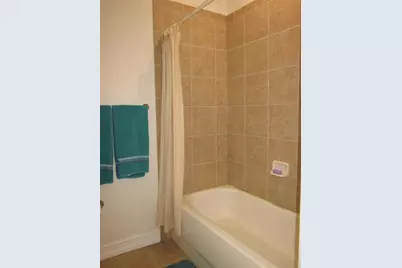 4015 Courtside Way, Tampa, FL 33618 - Photo 17